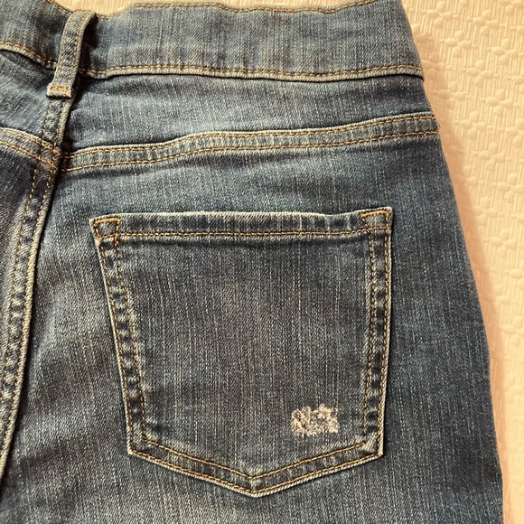 Banana Republic girlfriend jeans - Picture 3 of 5